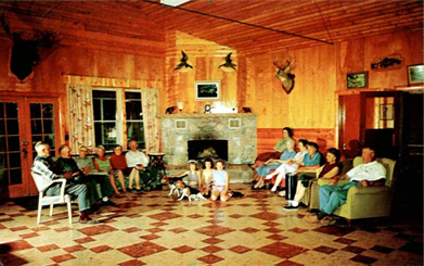 Frog Rapids Camp lodge and guests